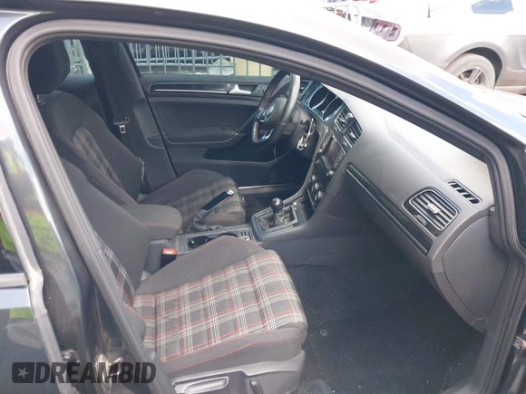 2015 Volkswagen GTI S с VIN 3VW5T7AU8FM024377, выставлен на аукционе IAAI как лот 42193872 с пробегом 58 169 миль миль и . История ставок и продаж доступна на DreamBid. Изображение 5.