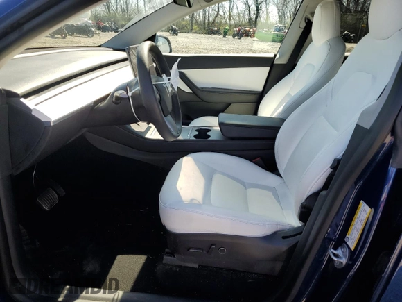 2022 Tesla Model Y Long Range z VIN 7SAYGDEE2NF358366, wystawiony jako Copart lot #50771255 z przebiegiem 73 554 mil mil oraz Szkoda całkowita • Salvage title. Historia ofert i sprzedaży dostępna na DreamBid. Obrazek 7.