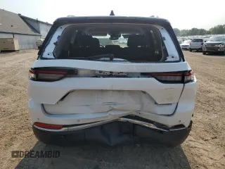 2022 Jeep Grand Cherokee Laredo with VIN 1C4RJHAG7N8614129, listed as a Copart auction lot 60320445 with 19,201 mi miles and Salvage title. Bid and sale history available at DreamBid. Image 6.