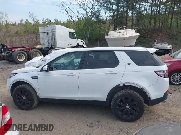 2018 Land Rover Discovery Sport SE with VIN SALCP2RX7JH726700, listed as a IAAI auction lot 41906334 with 116,953 mi miles. Bid and sale history available at carsss.com. Image 14.