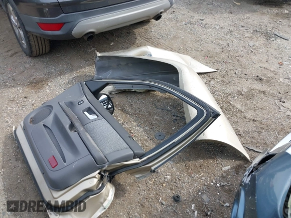 2000 Ford Taurus SE with VIN 1FAFP5320YG151249, listed as a IAAI auction lot 39055732 with 201,709 mi miles and . Bid and sale history available at DreamBid. Image 12.