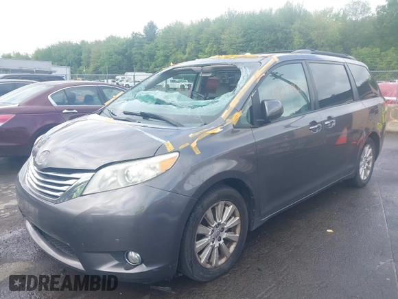 2011 Toyota Sienna XLE z VIN 5TDDK3DC0BS006768, wystawiony jako IAAI lot #42279275 z przebiegiem 172 856 mil mil oraz . Historia ofert i sprzedaży dostępna na DreamBid. Obrazek 17.