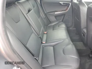 2017 Volvo XC60 Inscription z VIN YV440MDUXH2015303, wystawiony jako Copart lot #58966485 z przebiegiem 110 277 mil mil oraz Czysty tytuł • Clean title. Historia ofert i sprzedaży dostępna na DreamBid. Obrazek 10.
