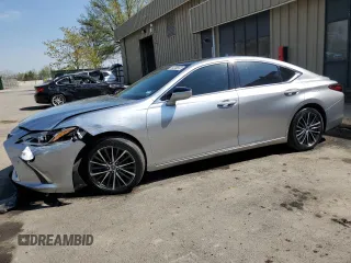 2022 Lexus ES 350 z VIN 58ADZ1B15NU113675, wystawiony jako Copart lot #52901135 z przebiegiem 53 351 mil mil oraz Czysty tytuł • Clean title. Historia ofert i sprzedaży dostępna na DreamBid. Obrazek 1.