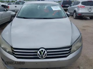 2013 Volkswagen Passat Wolfsburg Edition with VIN 1VWAP7A36DC010079, listed as a IAAI auction lot 41908421 with 190,313 mi miles. Bid and sale history available at carsss.com. Image 10.