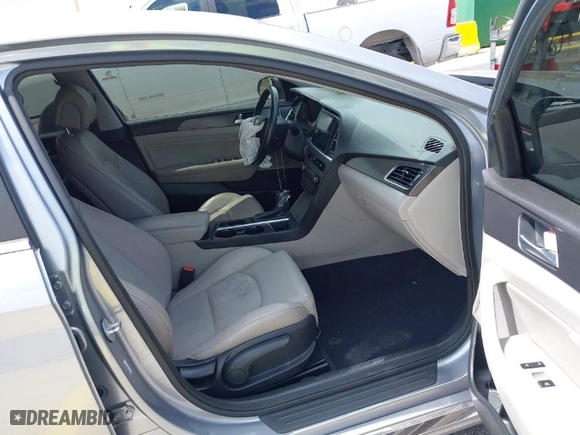 2015 Hyundai Sonata 2.4L Limited with VIN 5NPE34AF8FH060529, listed as a IAAI auction lot 42099311 with 98,546 mi miles. Bid and sale history available at carsss.com. Image 5.