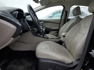 2016 Ford Focus Electric z VIN 1FADP3R44GL289497, wystawiony jako Copart lot #81639304 z przebiegiem 34 460 mil mil oraz Szkody całkowita. Historia ofert i sprzedaży dostępna na DreamBid. Obrazek 7.