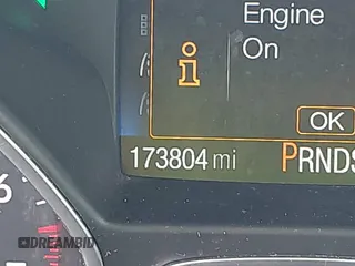 2017 Ford Escape SE z VIN 1FMCU0GD1HUE71410, wystawiony jako IAAI lot #42026516 z przebiegiem 173 804 mil mil oraz . Historia ofert i sprzedaży dostępna na DreamBid. Obrazek 16.