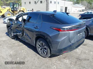 2024 Lexus RZ 300e Premium z VIN JTJABABB7RA002691, wystawiony jako IAAI lot #41999231 z przebiegiem 5515 mil mil oraz . Historia ofert i sprzedaży dostępna na DreamBid. Obrazek 3.
