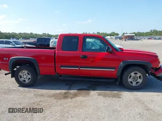 2006 Chevrolet Silverado 1500 LT3 with VIN 1GCEK19Z36Z136862, listed as a IAAI auction lot 42097096 with 254,905 mi miles and . Bid and sale history available at DreamBid. Image 13.