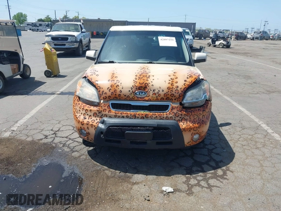 2010 Kia Soul + with VIN KNDJT2A28A7078333, listed as a IAAI auction lot 42097259 with 165,243 mi miles. Bid and sale history available at carsss.com. Image 6.