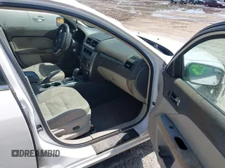 2010 Ford Fusion Hybrid with VIN 3FADP0L3XAR365084, listed as a IAAI auction lot 42521145 with 178,200 mi miles and . Bid and sale history available at DreamBid. Image 5.