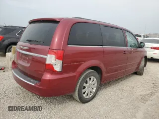 2015 Chrysler Town & Country LX with VIN 2C4RC1AG9FR710478, listed as a Copart auction lot 52577995 with 135,581 mi miles and Clean Title. Bid and sale history available at carsss.com. Image 3.