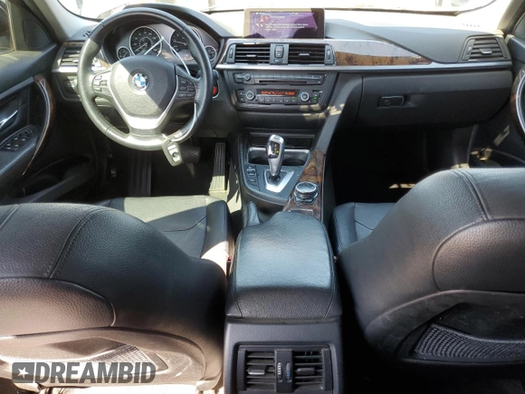 2015 BMW 3 Series 328i z VIN WBA3A5G51FNS82697, wystawiony jako Copart lot #62792405 z przebiegiem 177 882 mil mil oraz Szkoda całkowita • Salvage title. Historia ofert i sprzedaży dostępna na DreamBid. Obrazek 8.