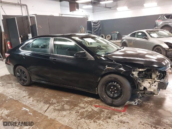 2015 Toyota Camry Hybrid LE with VIN 4T1BD1FK4FU154705, listed as a IAAI auction lot 41598493 with 413,123 mi miles. Bid and sale history available at carsss.com. Image 14.
