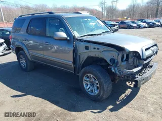 2006 Toyota Sequoia Limited with VIN 5TDBT48A76S261359, listed as a IAAI auction lot 41897236 with 263,938 mi miles. Bid and sale history available at carsss.com. Image 1.