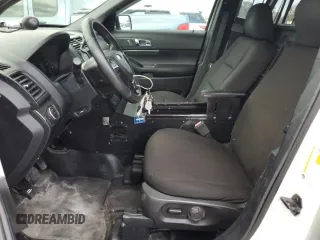 2017 Ford Police Interceptor Utility z VIN 1FM5K8ARXHGD92284, wystawiony jako Copart lot #62311115 z przebiegiem 79 646 mil mil oraz Szkoda całkowita • Salvage title. Historia ofert i sprzedaży dostępna na DreamBid. Obrazek 7.