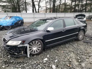 2005 Volkswagen Phaeton z VIN WVWAF93D758000656, wystawiony jako Copart lot #81836904 z przebiegiem Nie podano mil oraz Szkody całkowita. Historia ofert i sprzedaży dostępna na DreamBid. Obrazek 1.