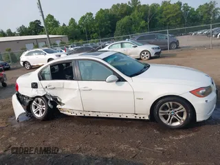 2008 BMW 3 Series 328xi с VIN WBAVC93578K042901, выставлен на аукционе IAAI как лот 42414519 с пробегом 157 959 миль миль и . История ставок и продаж доступна на DreamBid. Изображение 6.