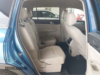 2019 Volkswagen Atlas SE with VIN 1V2DR2CA7KC516363, listed as a IAAI auction lot 42097219 with 92,152 mi miles and . Bid and sale history available at DreamBid. Image 8.