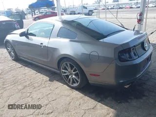 2013 Ford Mustang V6 с VIN 1ZVBP8AM2D5255551, выставлен на аукционе IAAI как лот 42587289 с пробегом 118 606 миль миль и . История ставок и продаж доступна на DreamBid. Изображение 3.