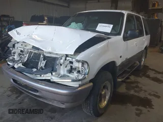 1997 Mercury Mountaineer with VIN 4M2DU55P6VUJ41951, listed as a IAAI auction lot 42260936 with 151,667 mi miles and . Bid and sale history available at DreamBid. Image 17.