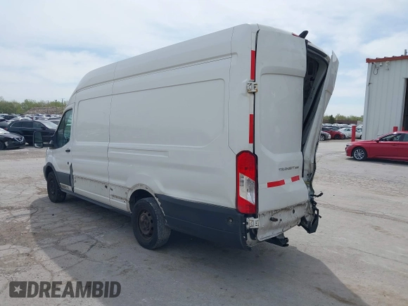 2017 Ford Transit z VIN 1FTBW3XM8HKB27922, wystawiony jako IAAI lot #42129209 z przebiegiem 377 514 mil mil oraz . Historia ofert i sprzedaży dostępna na DreamBid. Obrazek 3.