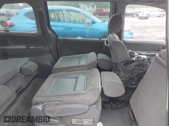 2006 Mazda MPV LX with VIN JM3LW28A660568502, listed as a IAAI auction lot 42382179 with Not provided miles and . Bid and sale history available at DreamBid. Image 8.
