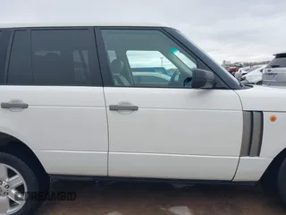 2005 Land Rover Range Rover HSE with VIN SALME11425A188699, listed as a IAAI auction lot 41192698 with 161,020 mi miles and . Bid and sale history available at DreamBid. Image 13.