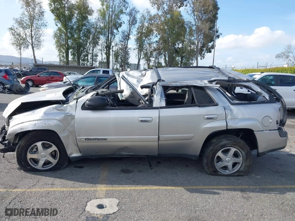 2004 Chevrolet TrailBlazer LT with VIN 1GNDS13S442417203, listed as a IAAI auction lot 41858690 with 98,983 mi miles. Bid and sale history available at carsss.com. Image 14.