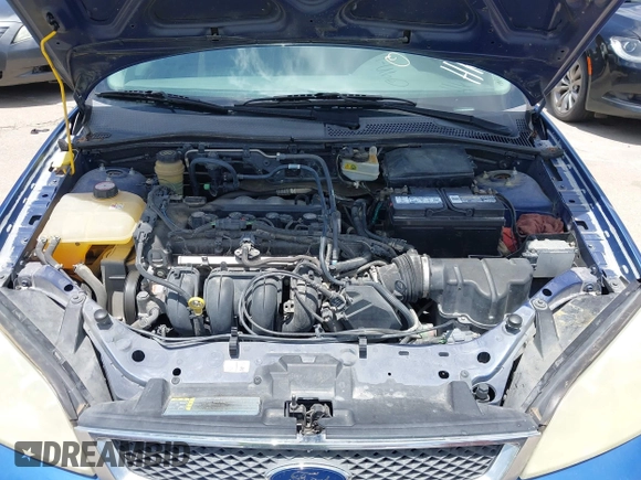 2005 Ford Focus S with VIN 1FAFP34N65W158687, listed as a IAAI auction lot 42706418 with Not provided miles and . Bid and sale history available at DreamBid. Image 10.