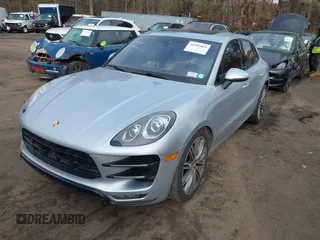 2015 Porsche Macan Turbo с VIN WP1AF2A57FLB96758, выставлен на аукционе IAAI как лот 41585014 с пробегом 129 886 миль миль и . История ставок и продаж доступна на DreamBid. Изображение 17.