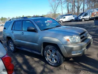 2005 Toyota 4Runner SR5 with VIN JTEBU14R450068462, listed as a IAAI auction lot 42048628 with 205,722 mi miles. Bid and sale history available at carsss.com. Image 13.