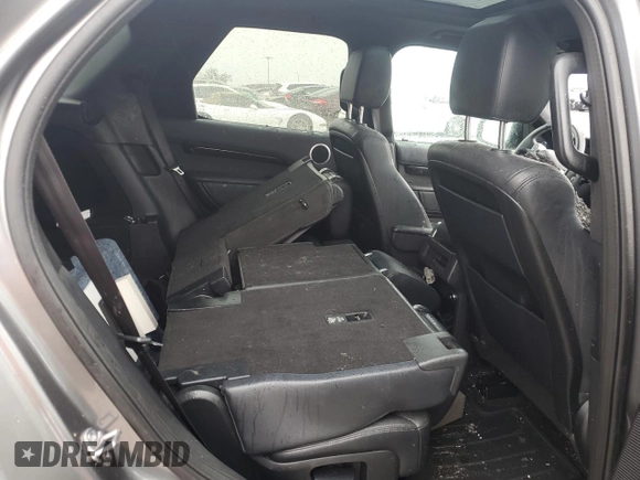2018 Land Rover Discovery SE with VIN SALRG2RV3JA058315, listed as a Copart auction lot 46405195 with 0 mi miles and Non Repairable. Bid and sale history available at carsss.com. Image 11.