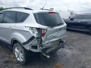2018 Ford Escape SE с VIN 1FMCU0GD2JUC50470, выставлен на аукционе IAAI как лот 42172121 с пробегом 103 357 миль миль и . История ставок и продаж доступна на DreamBid. Изображение 6.