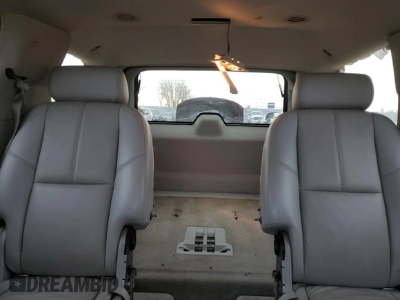 2008 GMC Yukon SLT w/4SA with VIN 1GKFK13018J218030, listed as a Copart auction lot 85196224 with 240,080 mi miles and Salvage Title. Bid and sale history available at carsss.com. Image 10.