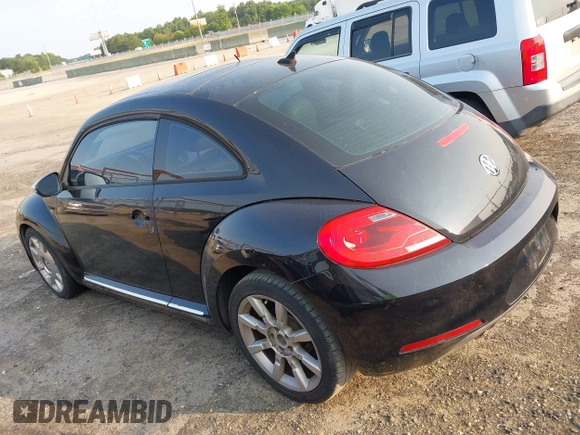2013 Volkswagen Beetle 2.5L w/Sun/Sound/Nav с VIN 3VWJP7AT7DM677581, выставлен на аукционе IAAI как лот 42429868 с пробегом Не указан миль и . История ставок и продаж доступна на DreamBid. Изображение 15.