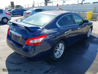 2009 Nissan Maxima 3.5 SV w/Sport Pkg with VIN 1N4AA51E19C824809, listed as a IAAI auction lot 41725538 with 201,146 mi miles. Bid and sale history available at carsss.com. Image 4.