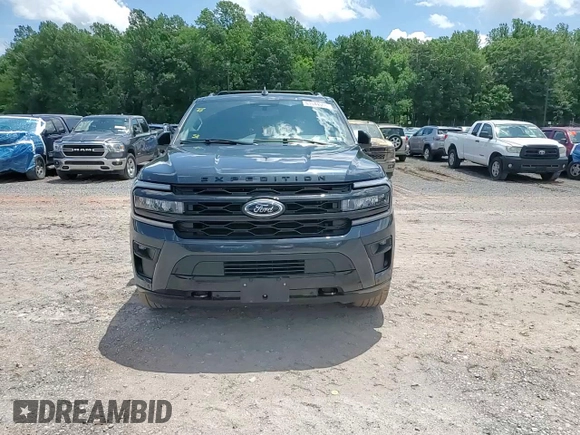 2024 Ford Expedition Max Limited z VIN 1FMJK2A8XREA45702, wystawiony jako Copart lot #61544555 z przebiegiem 17 179 mil mil oraz Szkoda całkowita • Salvage title. Historia ofert i sprzedaży dostępna na DreamBid. Obrazek 14.
