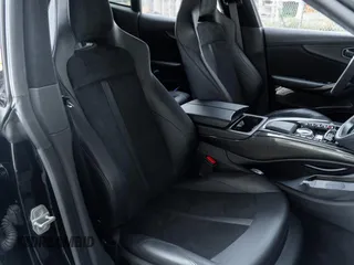 2022 Aston Martin DBX z VIN SD7VUJAW9NTV05320, wystawiony jako Copart lot #60103705 z przebiegiem 9 231 mil mil oraz Szkoda całkowita • Salvage title. Historia ofert i sprzedaży dostępna na DreamBid. Obrazek 5.