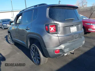2021 Jeep Renegade Latitude z VIN ZACNJDBB2MPM79995, wystawiony jako IAAI lot #42009880 z przebiegiem 62 038 mil mil oraz . Historia ofert i sprzedaży dostępna na DreamBid. Obrazek 3.