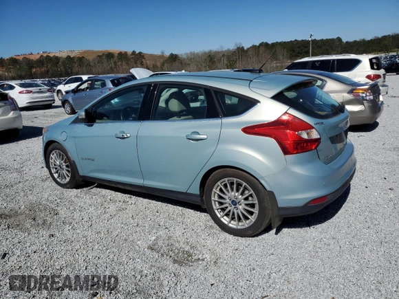 2014 Ford Focus Electric with VIN 1FADP3R40EL259832, listed as a Copart auction lot 49326015 with 58,774 mi miles and Clean title. Bid and sale history available at DreamBid. Image 2.