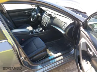 2018 Nissan Altima 2.5 S with VIN 1N4AL3AP9JC208196, listed as a IAAI auction lot 39830924 with 112,291 mi miles. Bid and sale history available at carsss.com. Image 5.