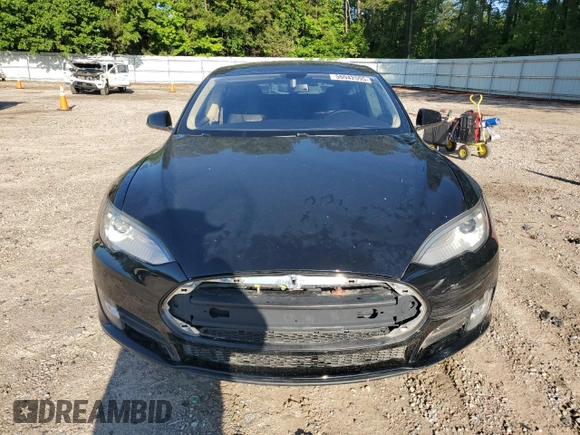 2014 Tesla Model S 60 z VIN 5YJSA1H10EFP40472, wystawiony jako Copart lot #55942595 z przebiegiem 104 241 mil mil oraz Czysty tytuł • Clean title. Historia ofert i sprzedaży dostępna na DreamBid. Obrazek 5.