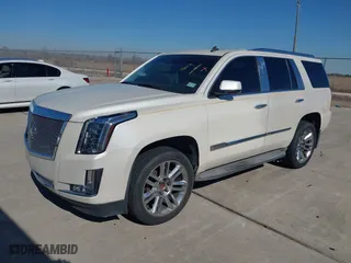 2015 Cadillac Escalade Luxury with VIN 1GYS3BKJ7FR303390, listed as a IAAI auction lot 41428556 with 152,978 mi miles. Bid and sale history available at carsss.com. Image 18.