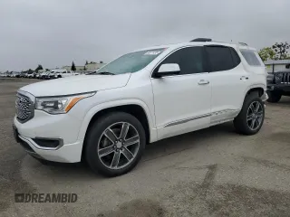 2018 GMC Acadia Denali z VIN 1GKKNXLS3JZ193116, wystawiony jako Copart lot #50611435 z przebiegiem 48 410 mil mil oraz Szkoda całkowita • Salvage title. Historia ofert i sprzedaży dostępna na DreamBid. Obrazek 1.