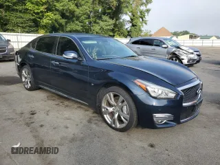 2018 Infiniti Q70 Luxe с VIN JN1BY1PRXJM370106, выставлен на аукционе Copart как лот 67896014 с пробегом 72 148 миль миль и Списание • Salvage title. История ставок и продаж доступна на DreamBid. Изображение 4.