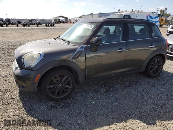 2011 MINI Countryman S with VIN WMWZC5C54BWL52742, listed as a Copart auction lot 54376635 with 124,887 mi miles and Clean Title. Bid and sale history available at DreamBid. Image 1.