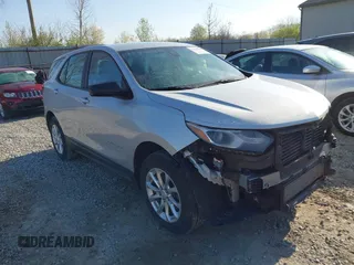 2020 Chevrolet Equinox LS z VIN 2GNAX5EV3L6217482, wystawiony jako IAAI lot #41994562 z przebiegiem 120 410 mil mil oraz . Historia ofert i sprzedaży dostępna na DreamBid. Obrazek 1.