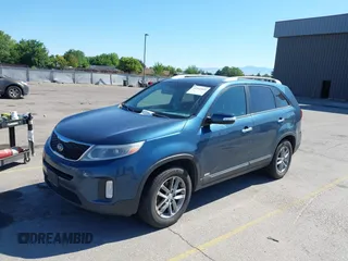 2015 Kia Sorento LX with VIN 5XYKTDA64FG554803, listed as a IAAI auction lot 42561844 with Not provided miles and . Bid and sale history available at DreamBid. Image 16.